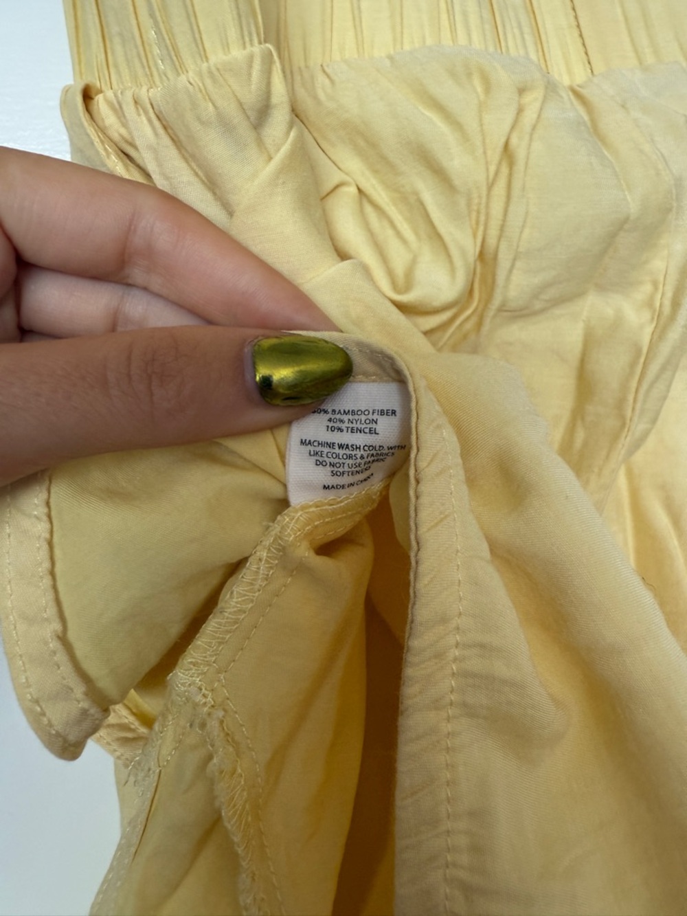 Rumored Light Yellow High Rise Shorts - Picture 4 of 4